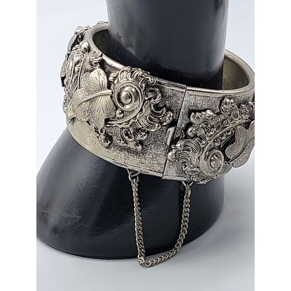 Victorian Revival Wide Hinged Bangle Bracelet Silver Tone Acanthus & Grape Leaf - Picture 2 of 10